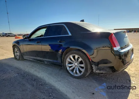 2018 Chrysler 300 Touring из США, поврежденный, VIN 2C3CCAAG1JH276002